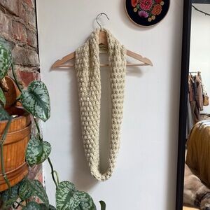 Cream Knit Infiniti/Circle Scarf